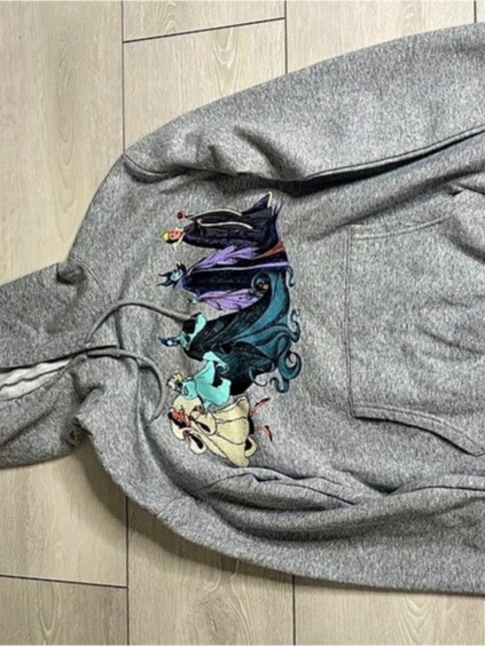Disney Villains Hoodie Size Medium (8)